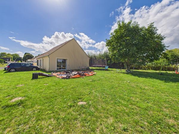 A Vendre - Maison de 102 m² récente de plain-pied proche du centre-ville.