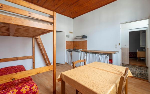 Immeuble à vendre    4 pièces •  Mimizan