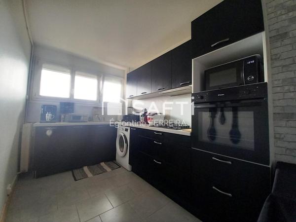 CHATEAUROUX, APPARTEMENT T3 DE 107M² AVEC BALCONS, GARAGE ET CAVE