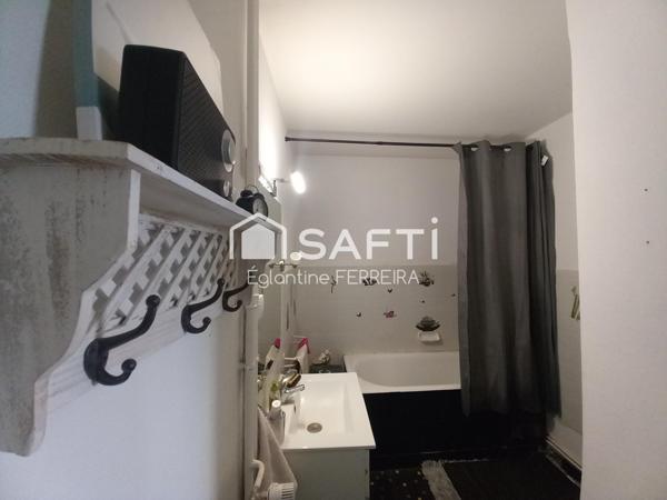 CHATEAUROUX, APPARTEMENT T3 DE 107M² AVEC BALCONS, GARAGE ET CAVE