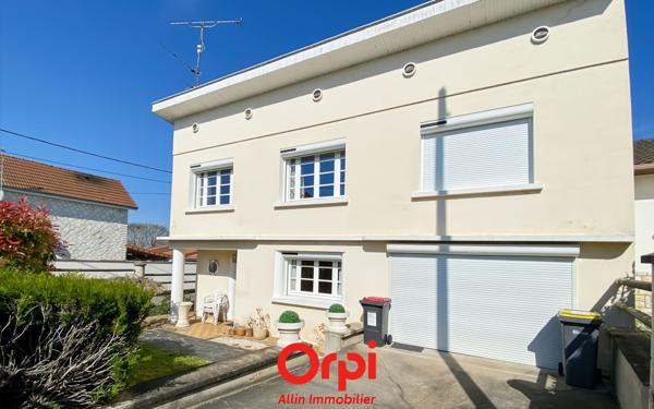 Maison à vendre    4 pièces • 105 m2 Désertines