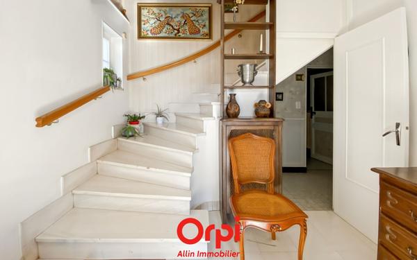 Maison à vendre    4 pièces • 105 m2 Désertines