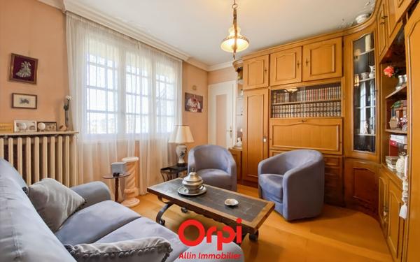Maison à vendre    4 pièces • 105 m2 Désertines