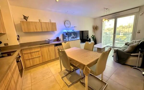 Appartement à vendre    2 pièces • 51 m2 Allonzier-la-Caille