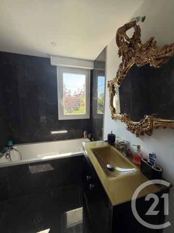 Maison à vendre  6 pièces - 134,64 m 2   CONFLANS STE HONORINE  - 78