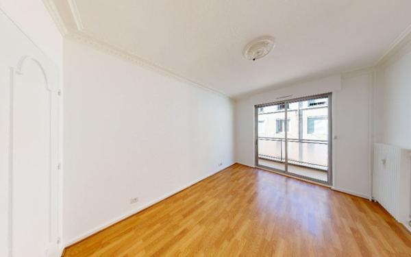 Appartement à louer    4 pièces • 99,71 m2 Saint-Étienne