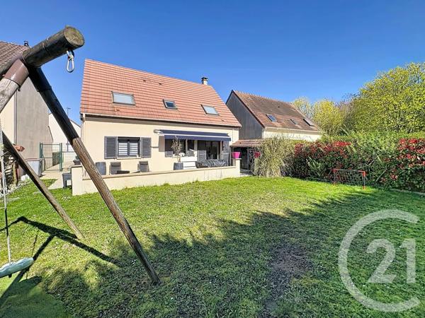 Maison à vendre  6 pièces - 102,22 m 2   SAVIGNY LE TEMPLE  - 77
