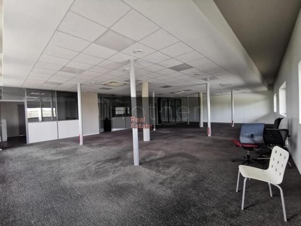 Bureau de 1294 m² à louer à Bordeaux Ouest-Merignac