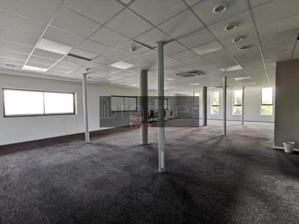 Bureau de 1294 m² à louer à Bordeaux Ouest-Merignac