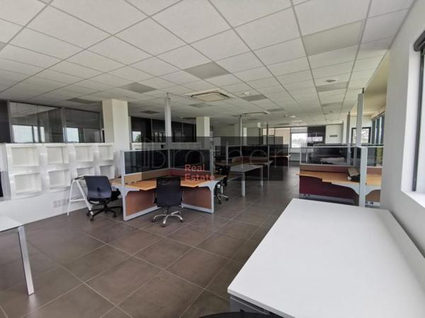 Bureau de 1294 m² à louer à Bordeaux Ouest-Merignac
