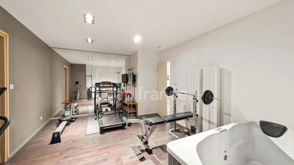 Loft à Chalon-Sur-Saône (71) Loft à vendre de 11 pièces terrasse piscine garage 412.4 m²