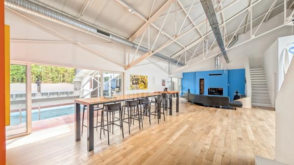 Loft à Chalon-Sur-Saône (71) Loft à vendre de 11 pièces terrasse piscine garage 412.4 m²