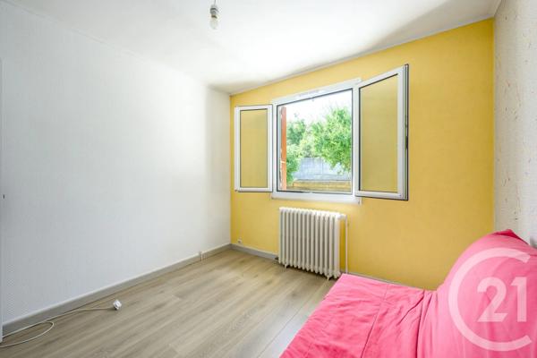 Maison à vendre  5 pièces - 82,17 m 2   YERRES  - 91