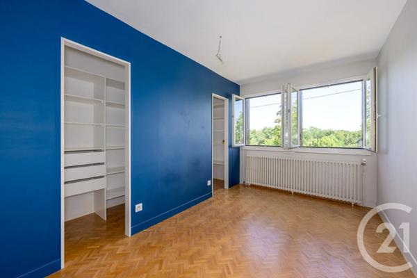 Maison à vendre  5 pièces - 82,17 m 2   YERRES  - 91