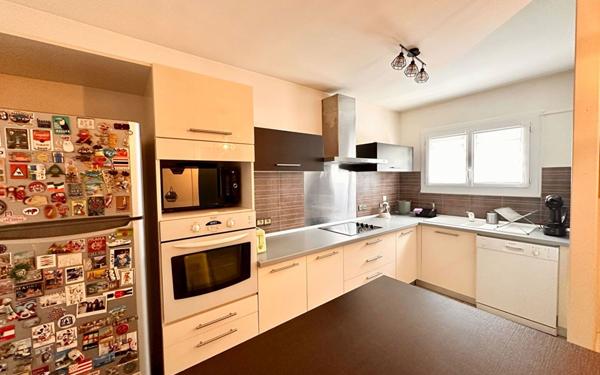 Maison à vendre    7 pièces •  Mérignac