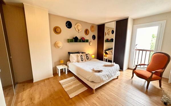 Maison à vendre    7 pièces •  Mérignac