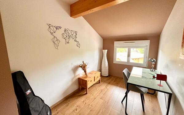 Maison à vendre    7 pièces •  Mérignac