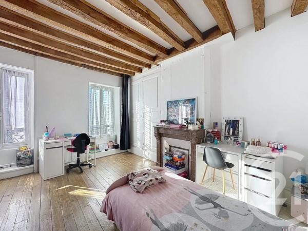 Maison à vendre  8 pièces - 210 m 2   PERTHES  - 77