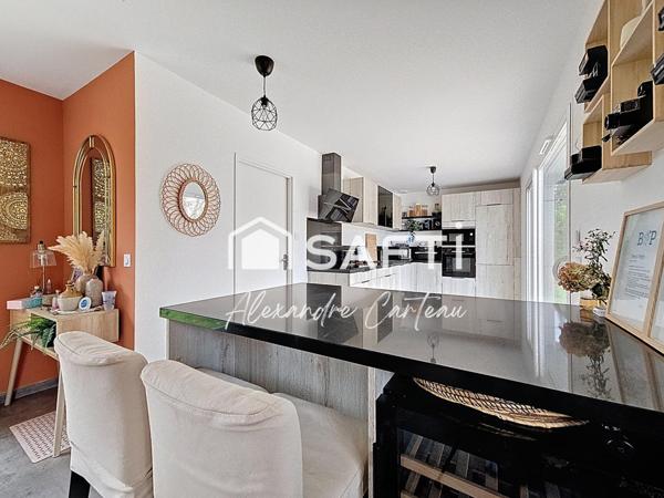 Jolie maison neuve avec piscine