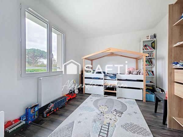 Jolie maison neuve avec piscine