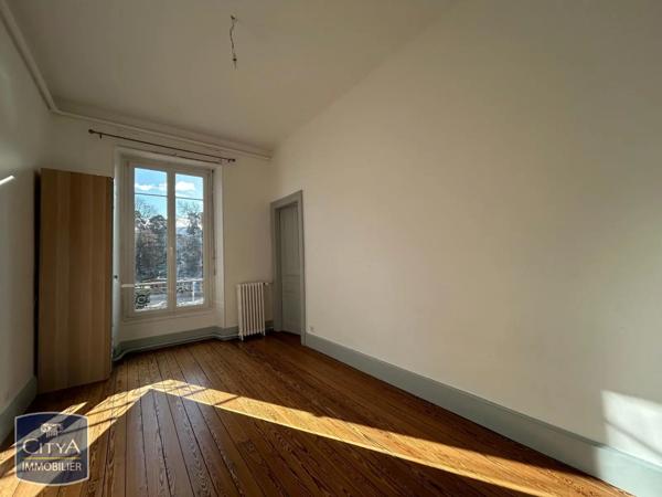 Appartement à louer 5 pièces 129.51m²