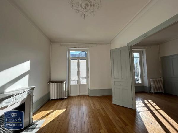 Appartement à louer 5 pièces 129.51m²