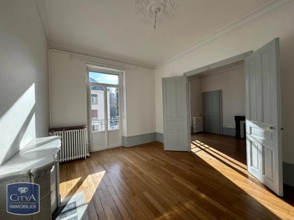 Appartement à louer 5 pièces 129.51m²