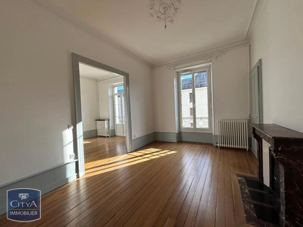 Appartement à louer 5 pièces 129.51m²
