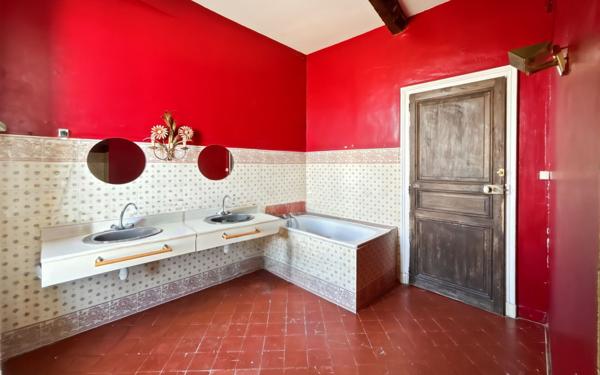 Appartement à vendre    4 pièces • 126 m2 Béziers