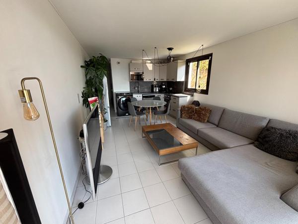 CANNES 3 PIECES VUE MER