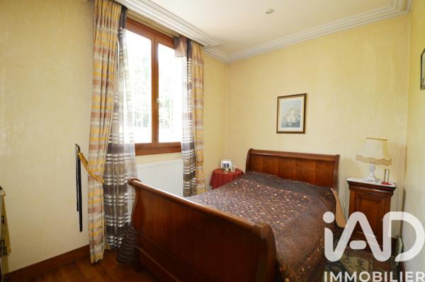 Maison à vendre 7 pièces 175 m² Rueil-Malmaison