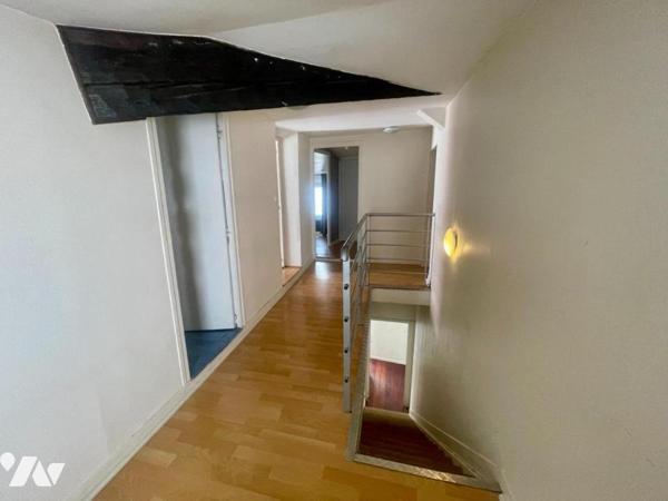 Appartement de 203 m² avec garage et terrasse