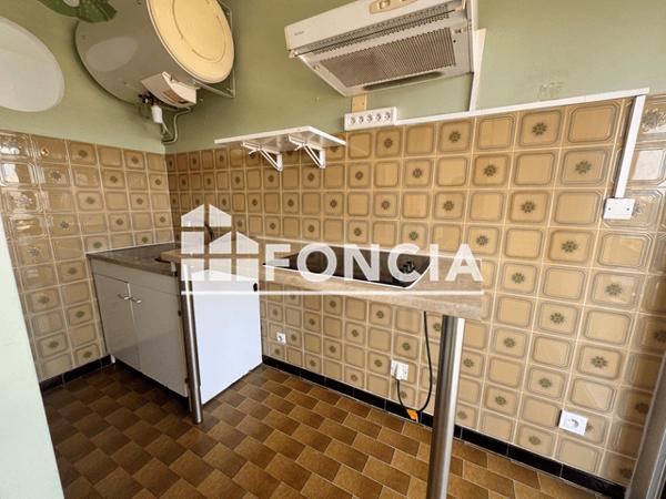 Location Studio 32 m² - 61 AVENUE GAMBETTA Hyeres 83400