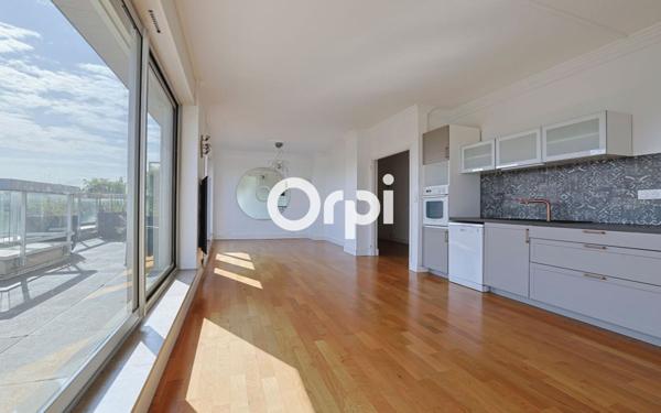 Appartement à vendre    4 pièces • 110,44 m2 Lille