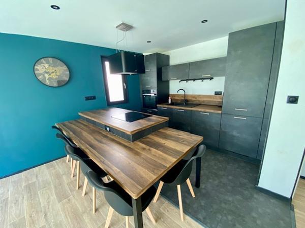 Appartement situé à proximité des commerces et du centre-ville !