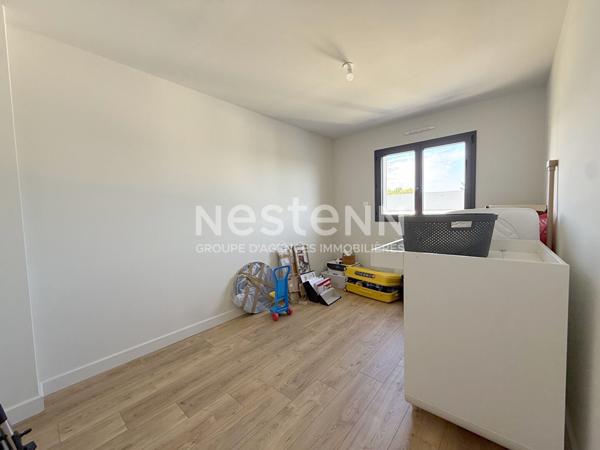 Maison contemporaine de 2025 à vendre à LOCMINE, 5 chambres, garage et son jardin de 720 m²