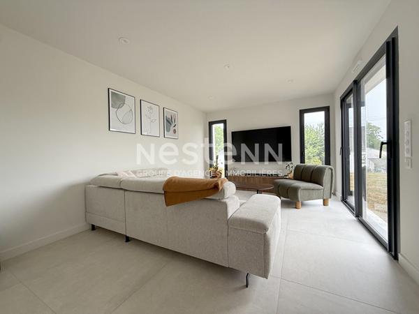 Maison contemporaine de 2025 à vendre à LOCMINE, 5 chambres, garage et son jardin de 720 m²