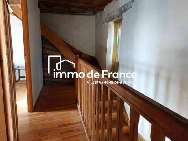 Maison de hameau rénovée 89m²,  3 chambres et terrain de 790m²