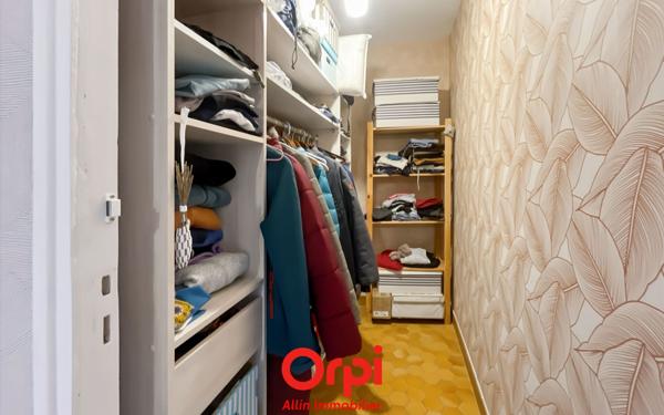 Appartement à vendre    3 pièces • 78,70 m2 Montluçon