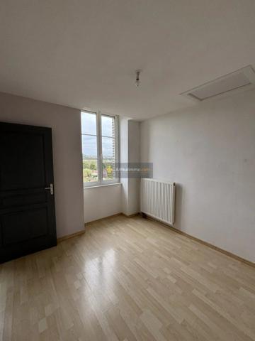 Location                                                      Appartement
                        
                     2 pièces                      44 m2                     à Culmont