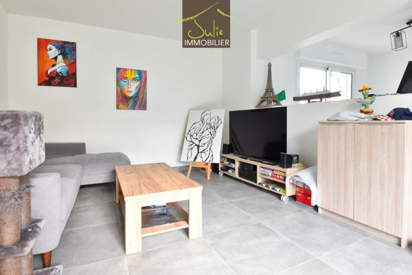 Exclusivité - Pavillon de 99 m² - 3 ch. et 1 bureau, proche centre-ville et commodités.