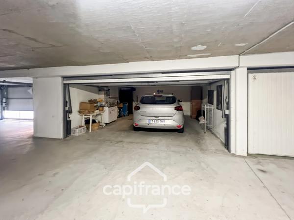 Appartement à vendre 4 pièces HYERES (83), Costebelle, Parc de la Luquette, Dernier étage, vue Mer. DOUBLE GARAGE.