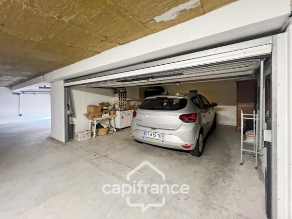 Appartement à vendre 4 pièces HYERES (83), Costebelle, Parc de la Luquette, Dernier étage, vue Mer. DOUBLE GARAGE.