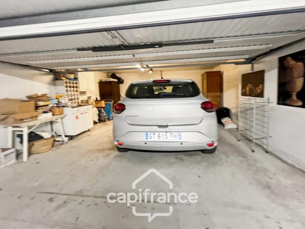 Appartement à vendre 4 pièces HYERES (83), Costebelle, Parc de la Luquette, Dernier étage, vue Mer. DOUBLE GARAGE.