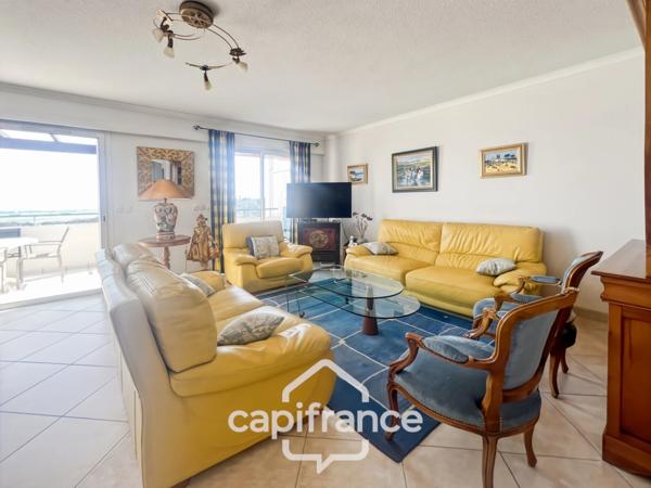 Appartement à vendre 4 pièces HYERES (83), Costebelle, Parc de la Luquette, Dernier étage, vue Mer. DOUBLE GARAGE.