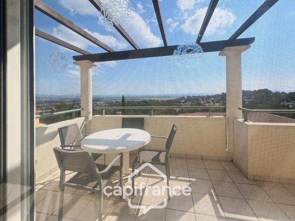 Appartement à vendre 4 pièces HYERES (83), Costebelle, Parc de la Luquette, Dernier étage, vue Mer. DOUBLE GARAGE.