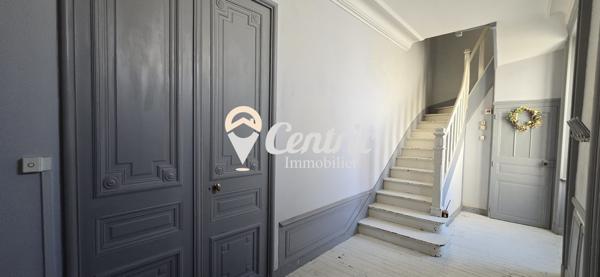 Maison bourgeoise Art Déco en plein cœur de Bressuire – charme, volumes et vue dégagée