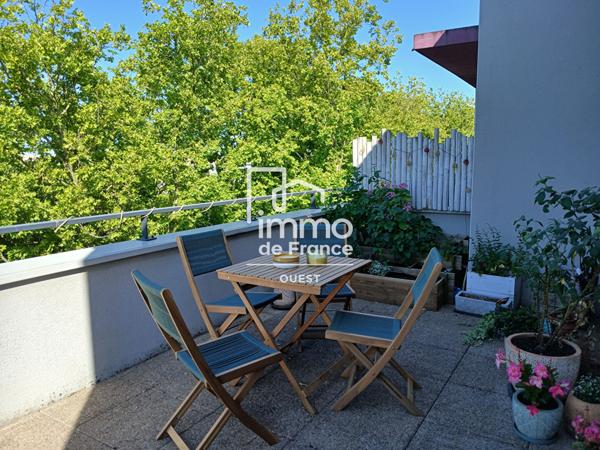 ANGERS  PROX.EBLE /FREMUR : APPARTEMENT T3 AU DERNIER ETAGE