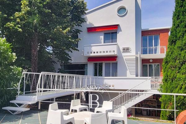 Toulouse, Maison de ville 6 Chambres -  263 m² à vendre