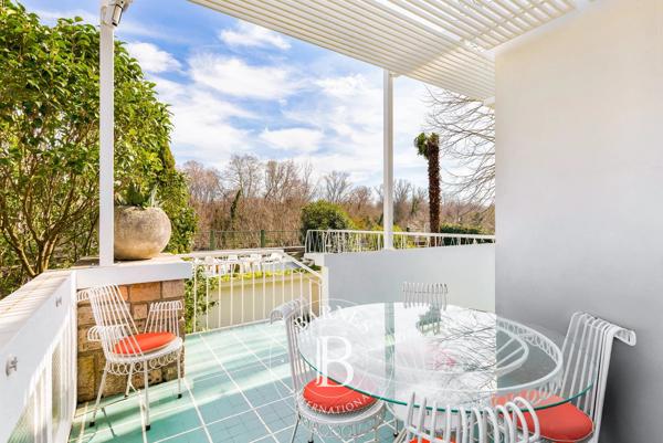 Toulouse, Maison de ville 6 Chambres -  263 m² à vendre